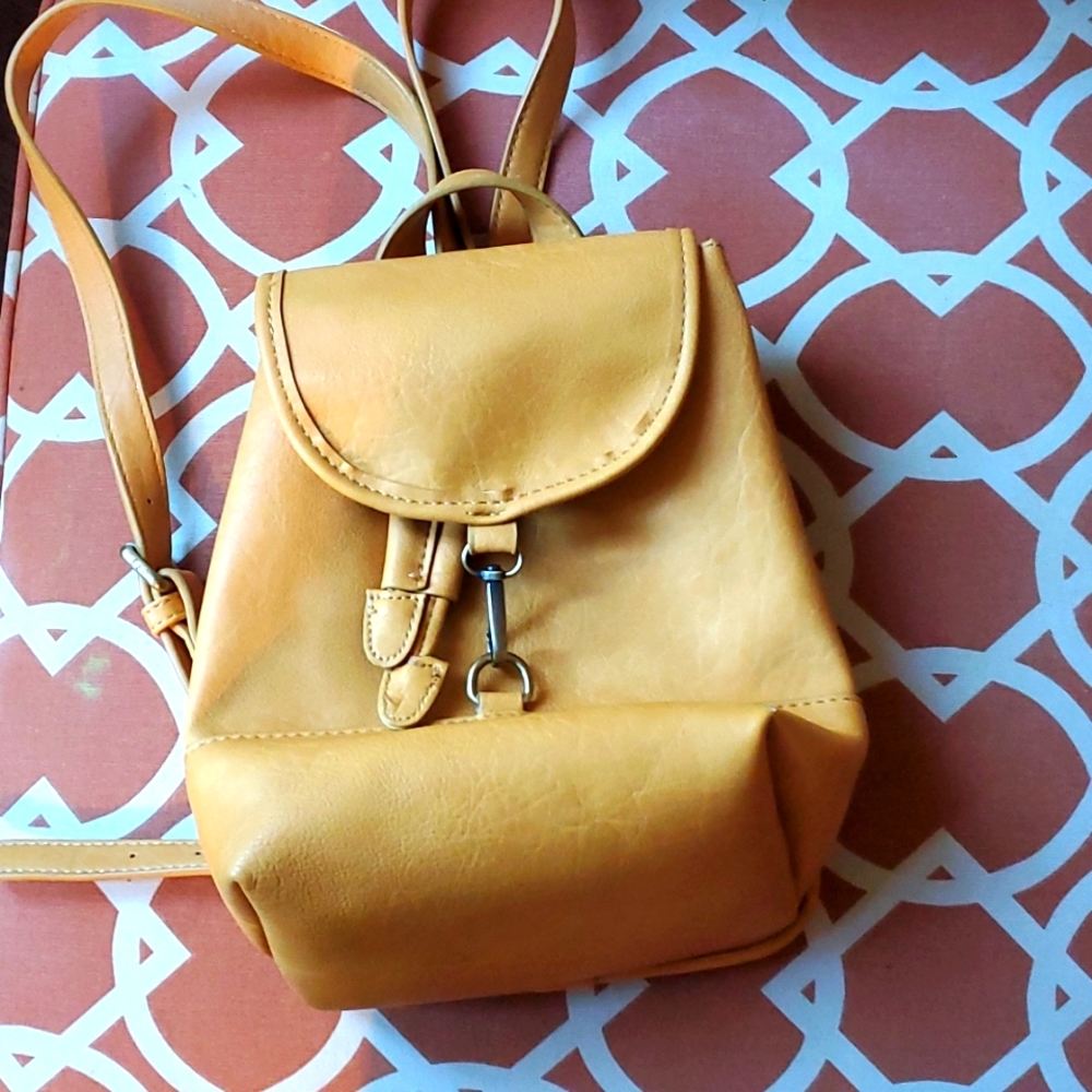 Street Level backpack purse